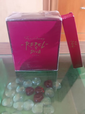 Far Away Rebel Eau de Parfum spray set new
