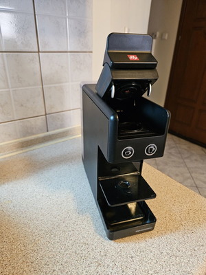 Illy Iperespresso Y3.3 Black coffee machine used, capsule compatible