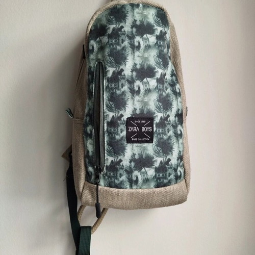 Zara boys sling bag like new