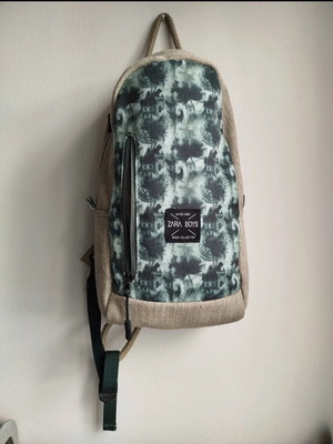 Zara boys sling bag like new