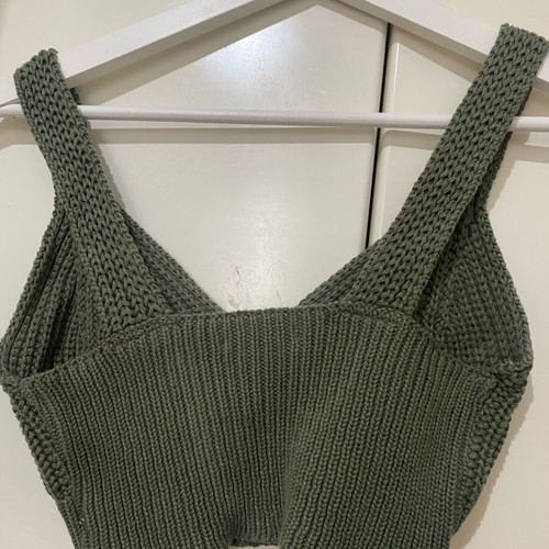 Pinup Women Chunky Knit Crop Top olive green like new