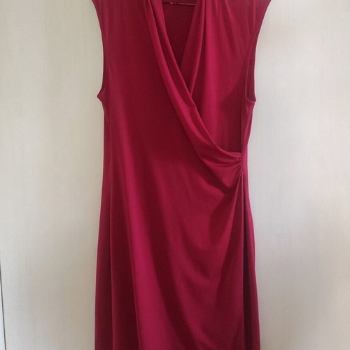 BCBGMaxazria dress like new, red, size M