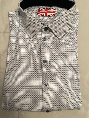 Modern English men's shirt new, size L, white and blue