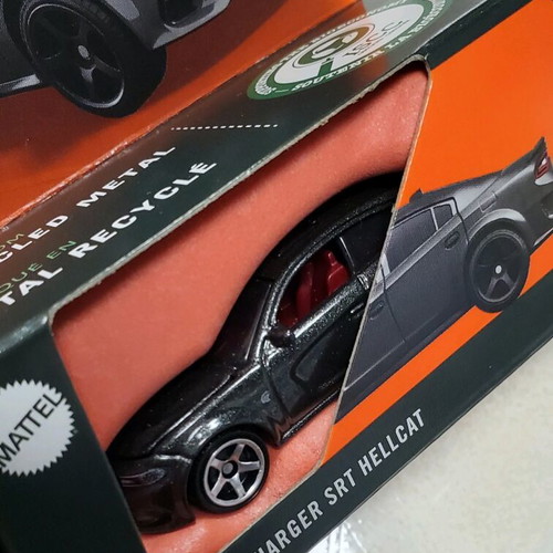 Matchbox Moving Parts Dodge Charger sealed