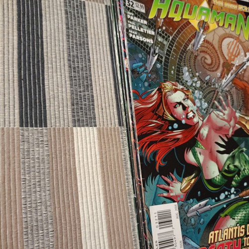 Foreign language comic books used, lot of 10