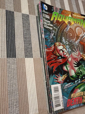 Foreign language comic books used, lot of 10