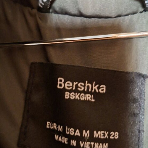 Bershka green jacket with fur hood like new