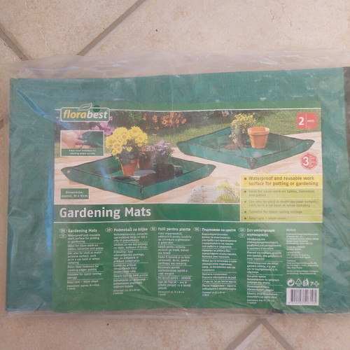 Gardening mats set of 2 new