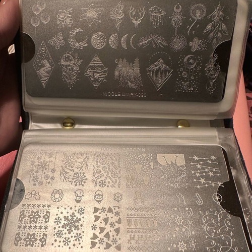 Nail stamps like new, set of 19 with case