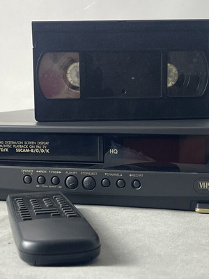 Hitachi VT-M328E VHS βίντεο με τηλεχειριστήριο μεταχειρισμένο