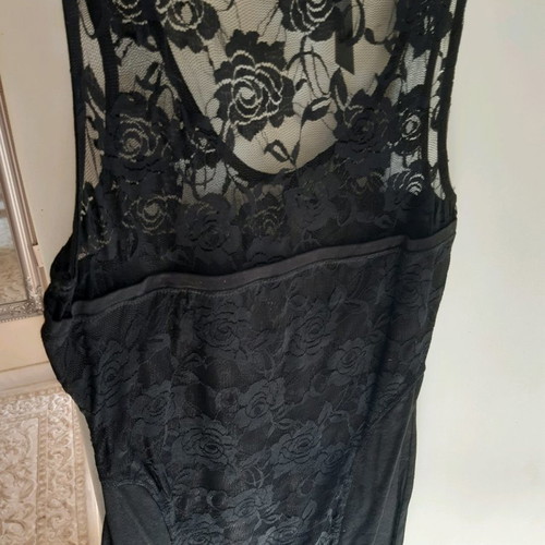 Modern elastic dress new, size M, black