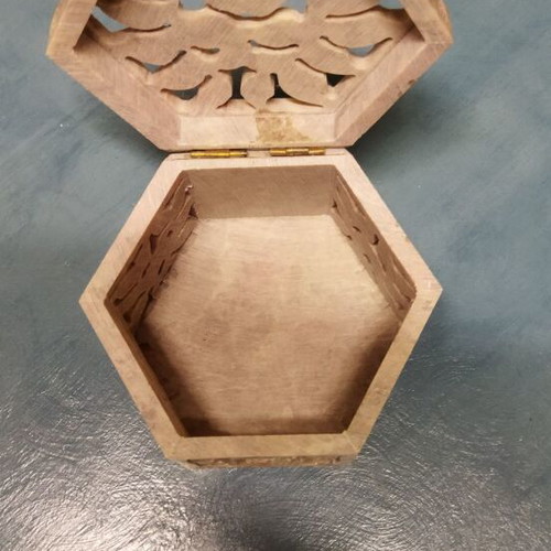Plaster Jewelry Box like new