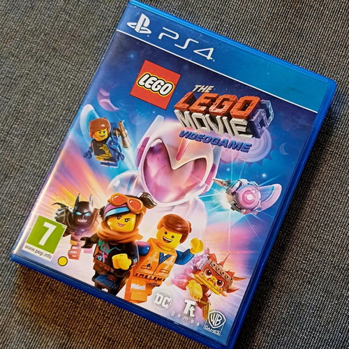 The Lego Movie 2 Videogame used for PS4 in excellent condition