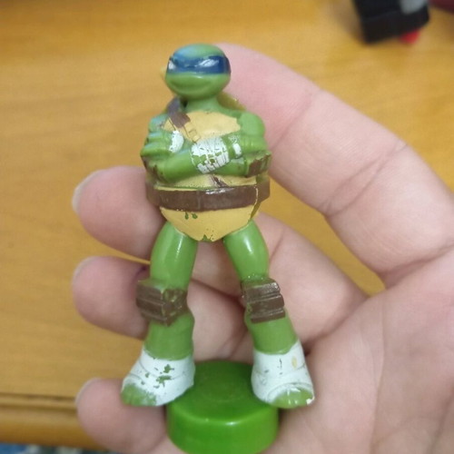 TMNT Leonardo PVC action figure 3.5'' used, teenage mutant ninja turtles Viacom 2015