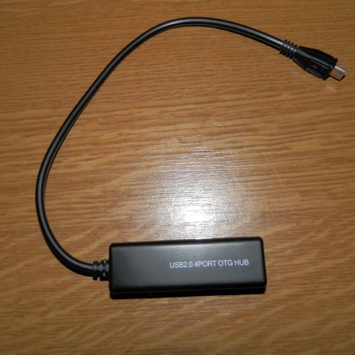 MicroUSB USB 2.0 4-Port OTG Hub like new with MicroUSB to Type-C adaptor gift
