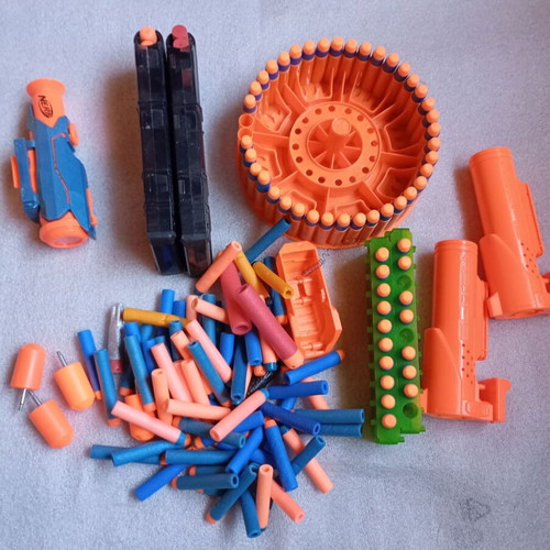Nerf guns used, 15 blasters, 3 water pistols for repair or parts