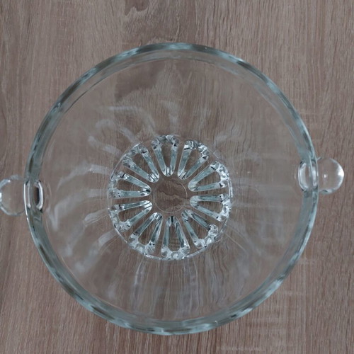 Italian glass ice bucket like new with decorative rim