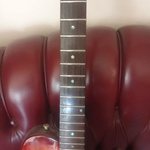 Electric guitar EVO DEAN like new, missing strings and pickup
