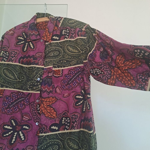 Silk shirt like new, colorful, size M