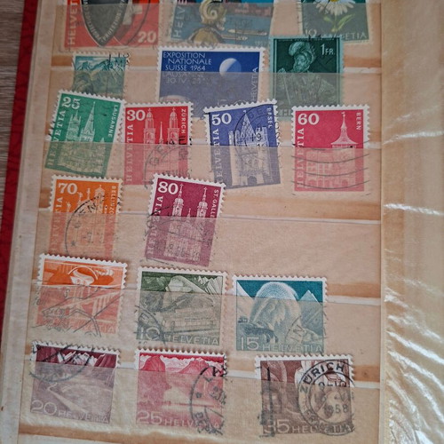 Stamp collection used, over 150 sealed stamps