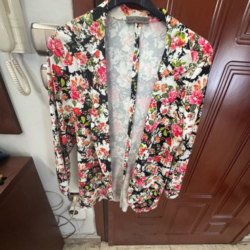 Floral jacket Italian wrinkle-free like new