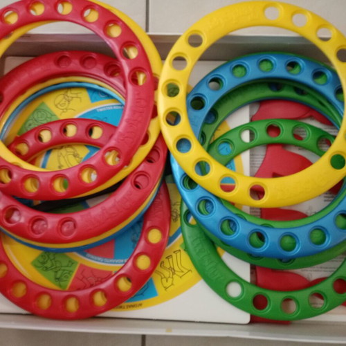 Twister game like new