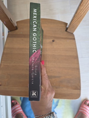Mexican Gothic novel, Kleidarithmos