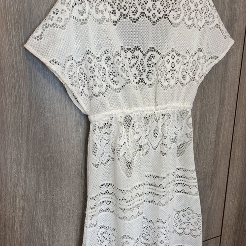 Mini white women's dress with waist cord like new