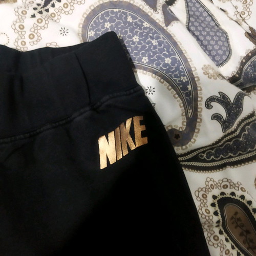 Nike women's medium tracksuit used, black