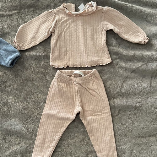 Baby set 3-6 months for girls comfortable Zara like new