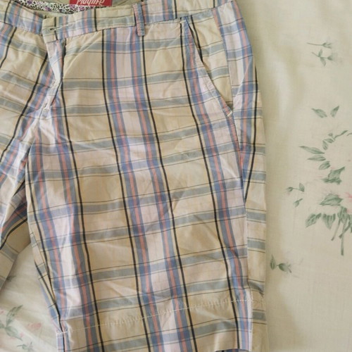 Playlife shorts used, size Medium, beige multicolor