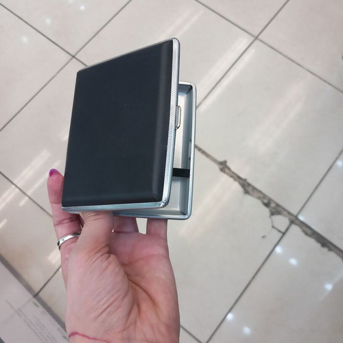 Tobacco case new black with silver trim, capacity 20 cigarettes