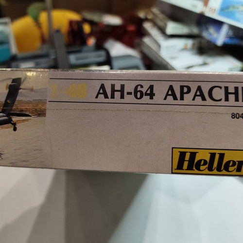 AH-64 Apache model kit 1/48 scale new, Heller (Airfix)