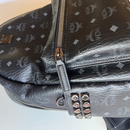 MCM Backbag medium size, black