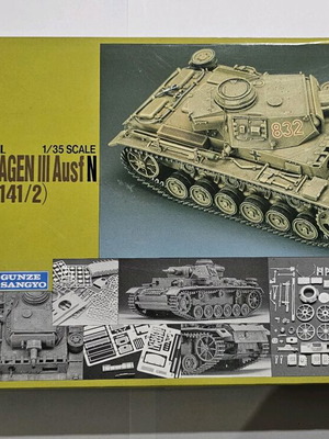 Panzerkampfwagen III Ausf. N 1:35 High-Tech model like new