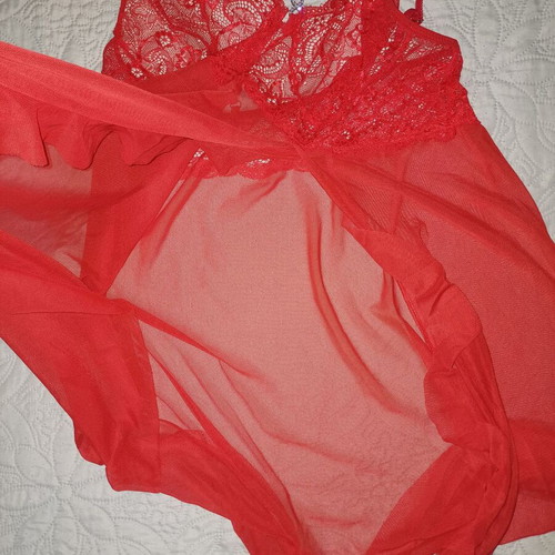 Lace nightgown like new, red with front slit