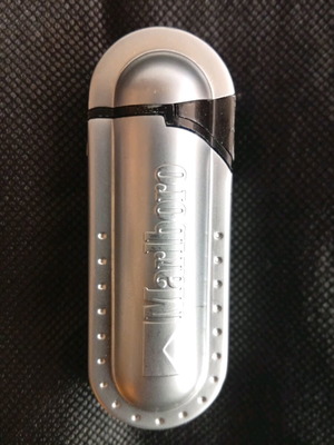 Marlboro JetFlame lighter like new, collectible metal