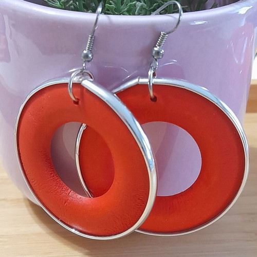Hoop earrings like new, red with silver detail