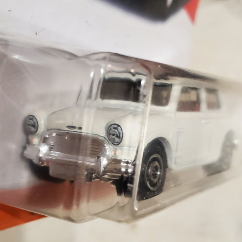 Matchbox 2020 Austin Mini toy car