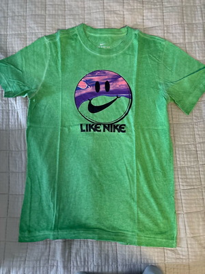 Nike shirt used, size M, green