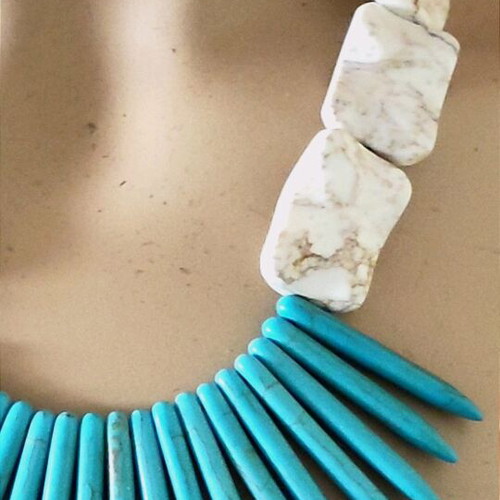 Ethnic summer handmade necklace new, howlite, length about 53cm
