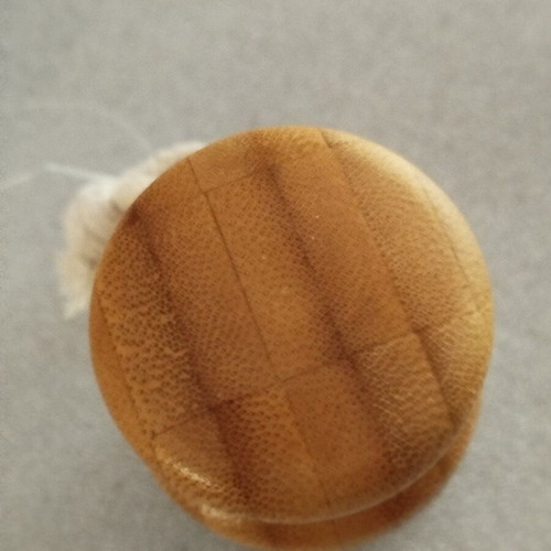 Facial cleansing brush with wooden handle new