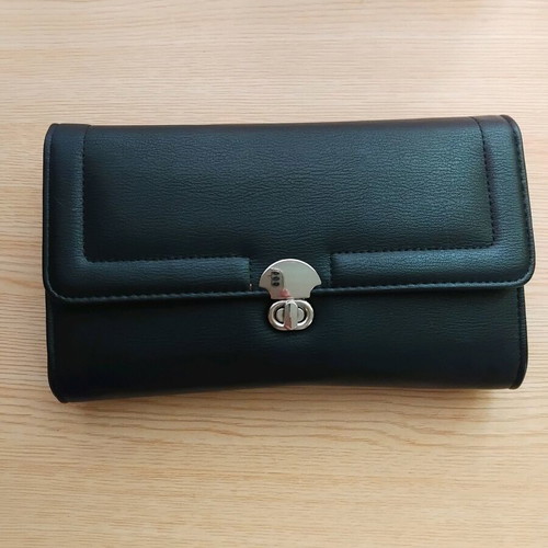Michelle Moon black hand bag new