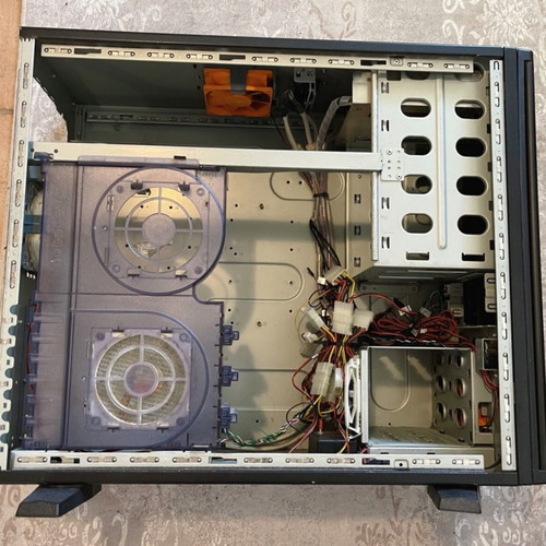 Thermaltake Xaser V Full Tower Case used, retro gaming PC