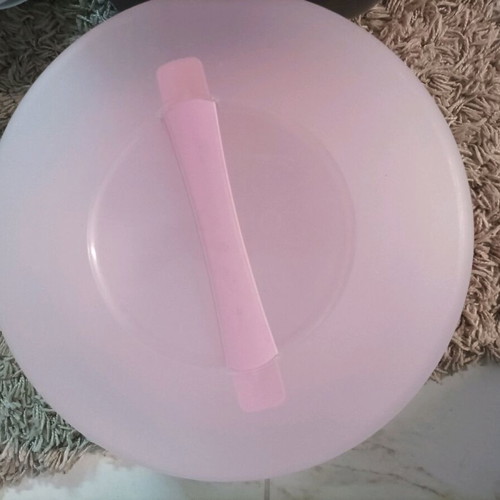 Cake and sweets container used