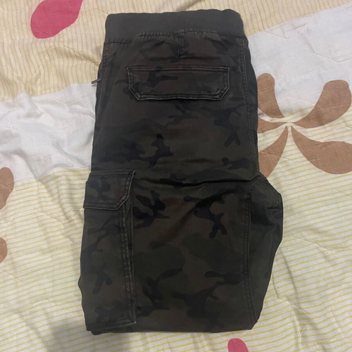 H&M cargo relaxed fit pants size M like new