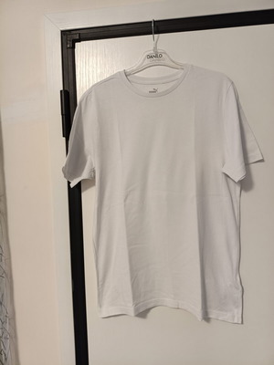 Puma men's white short-sleeve T-shirt, size M