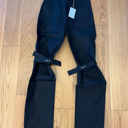 Bottega Veneta pants new, black, with straps under knees, size 46
