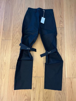 Bottega Veneta pants new, black, with straps under knees, size 46