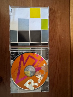 REM Up CD σαν καινούργιο, rock